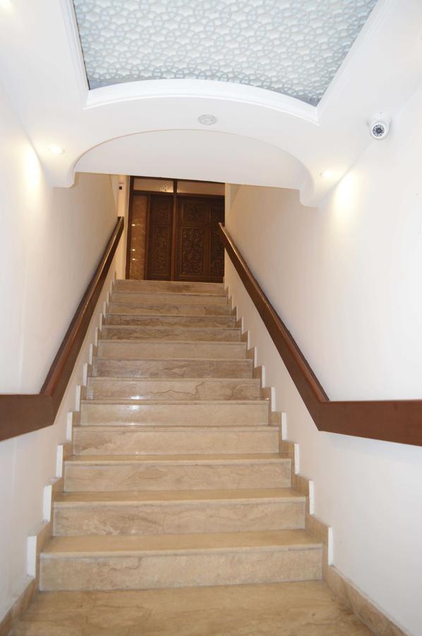 Standard Hotel And Resturant Σριναγκάρ Εξωτερικό φωτογραφία
